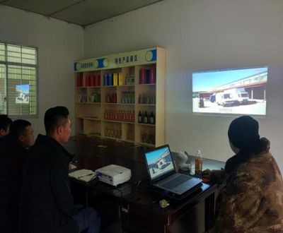 安全行駛 制度先行--記天龍泉酒業(yè)叉車安全行駛制度培訓(xùn)與測試